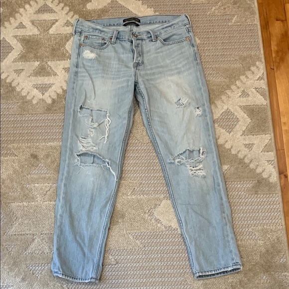 Light Blue Abercrombie & Fitch Light Blue Distressed Jeans - Size 27 - Picture 1 of 10